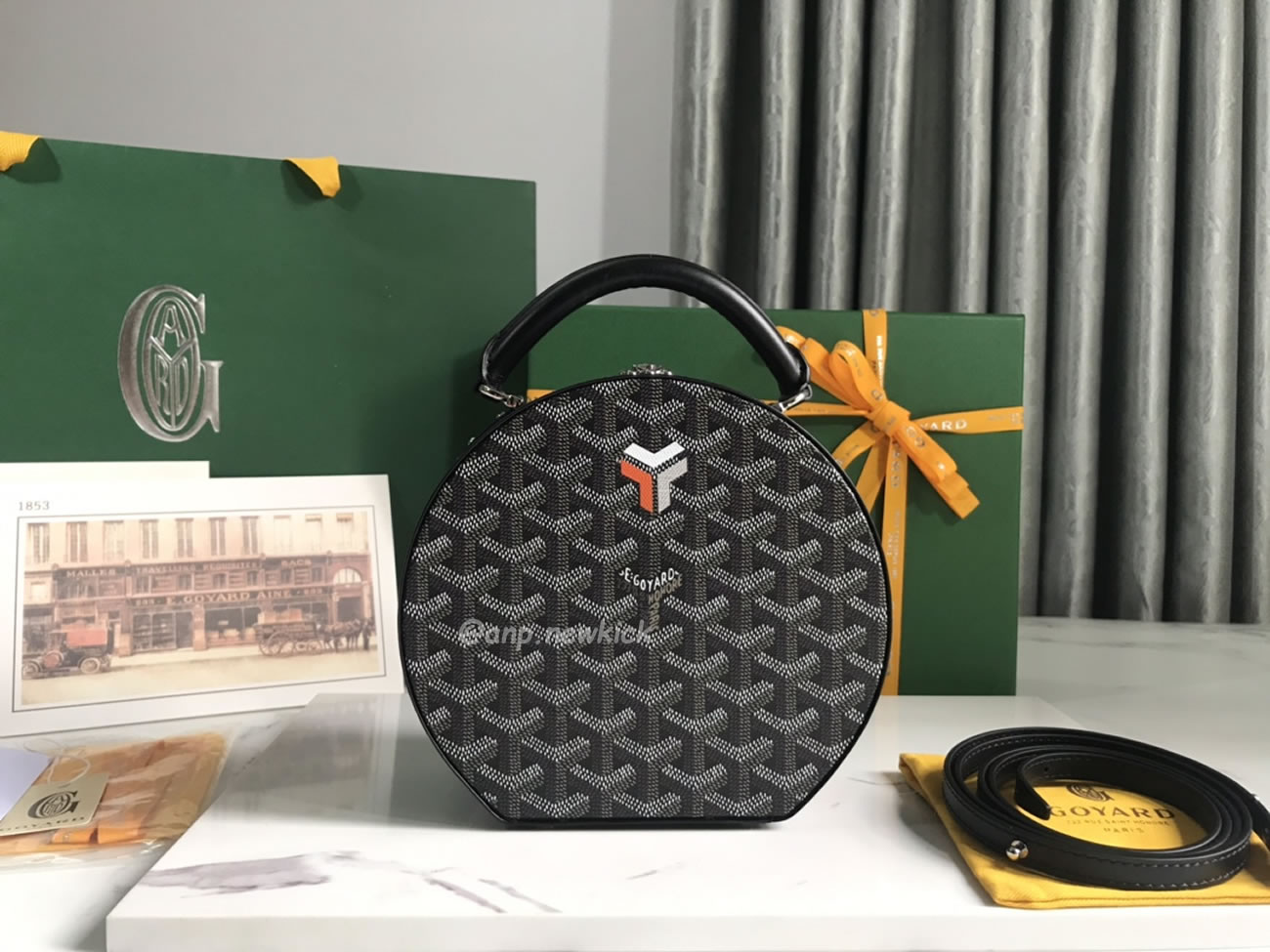 Goyard Alto Hat Box Bag 16.5 Cm X 7 Cm X 18 Cm (17) - newkick.vip